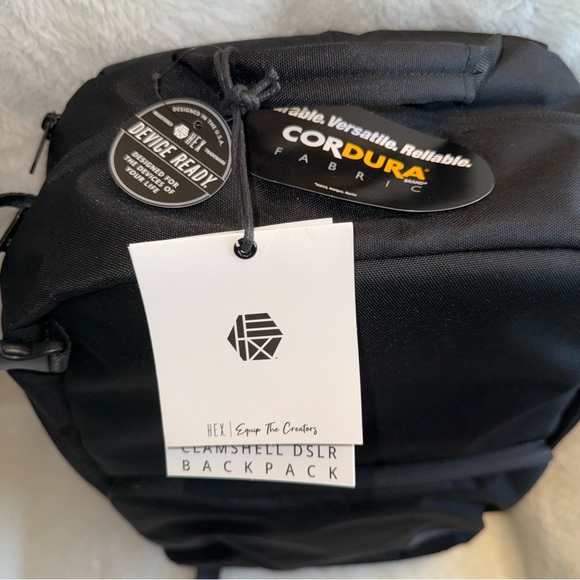 HEX® RANGER CLAMSHELL BLACK DSLR BACKPACK - Picture 9 of 16